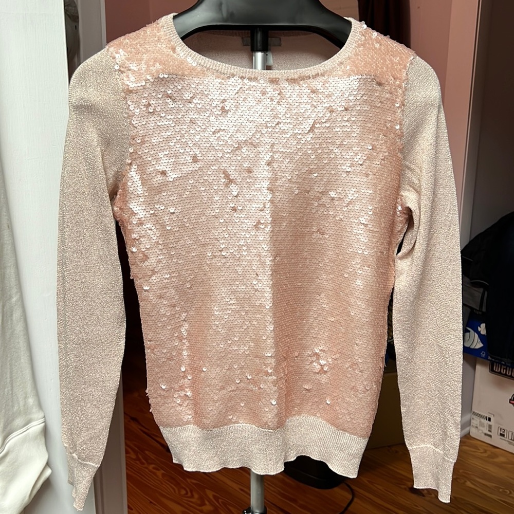 Rode gold sequin sweater